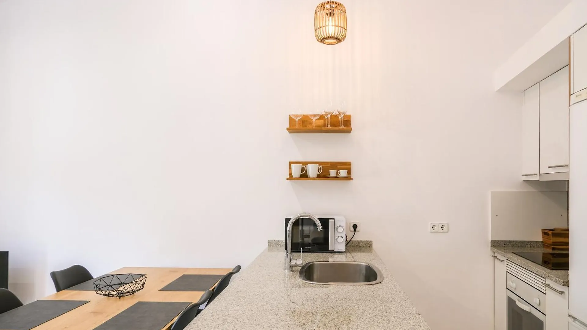 Ca Leudald 3 Apartamento En Besalu Con Terraza