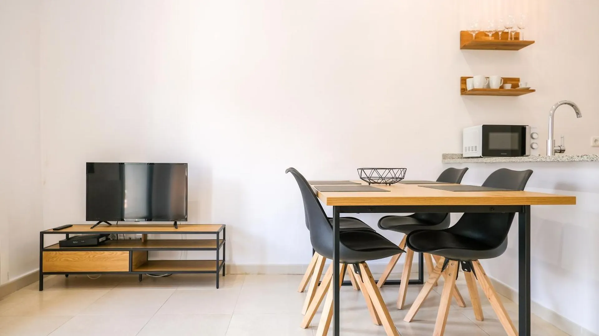 Ca Leudald 3 Apartamento En Besalu Con Terraza 0*,  Spain